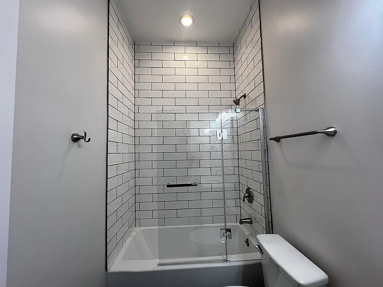 4819 Main St #202 — Photo 19