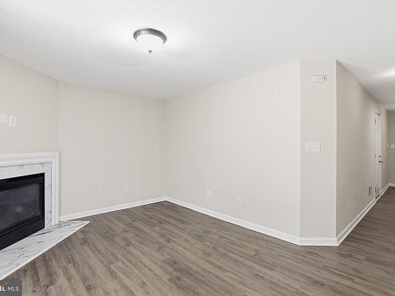 5th image of 5504 Sacramento Mews Pl
