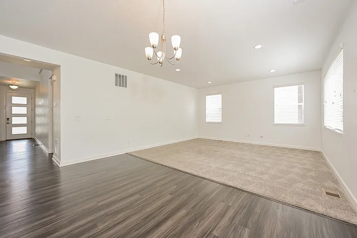 3 bed, 2.5 bath, 2249 sqft, $3,095 — Photo 2