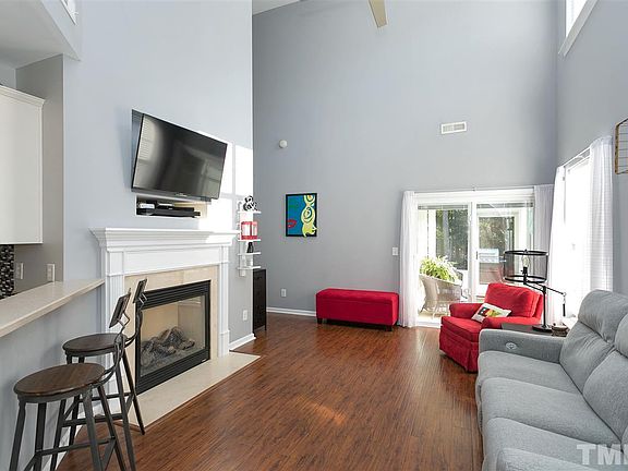 5th image of 3311 Silver Star Dr