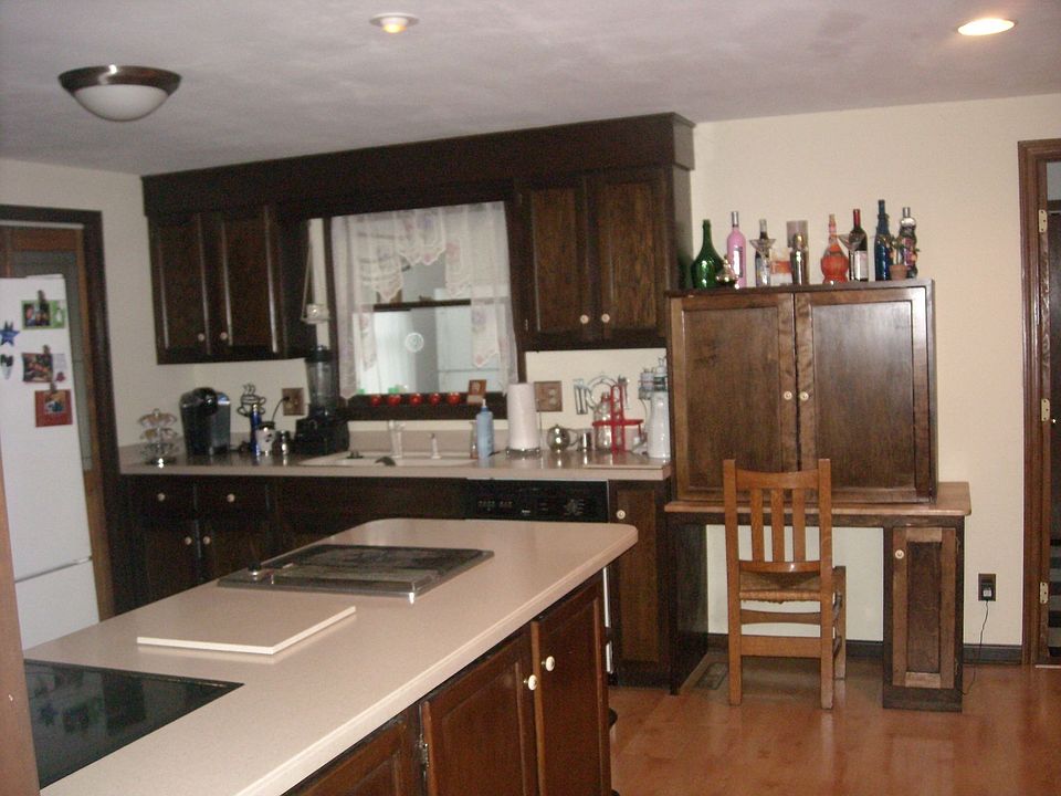 2nd image of 7443 Waxwood Cir