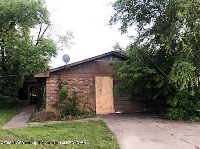 2nd image of 136 Hobart Rd