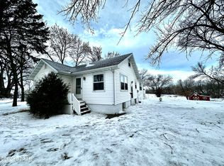 43180 200th St NW, East Grand Forks, MN 56721