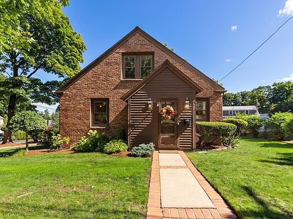 4th image of 60 Prospect St