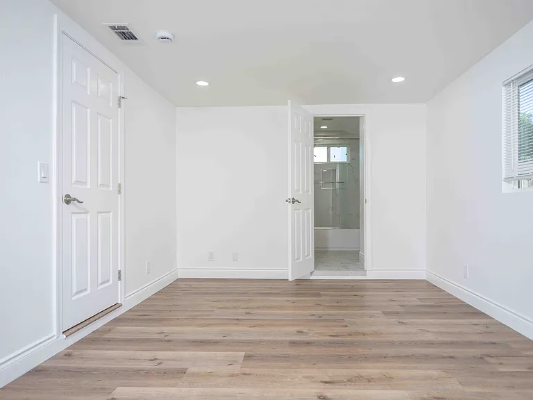 650 N Hazel St — Photo 10