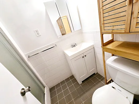 Rented by Brooklyn Property Group LLC | media 14