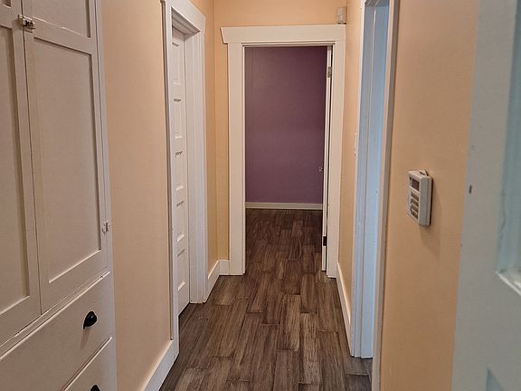 4th image of 617 S Oakes St