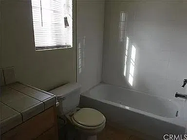 3 bed, 1212 sqft, $1,900 — Photo 3