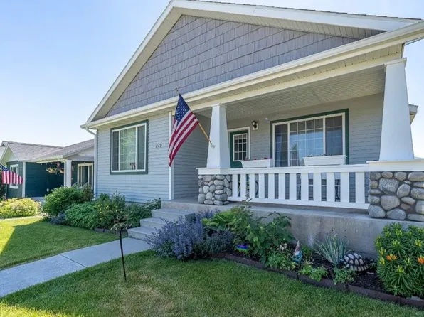 719 N 12th St, Livingston, MT 59047