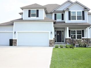 4206 Lake Crest Ct, Saint Joseph, MO 64505