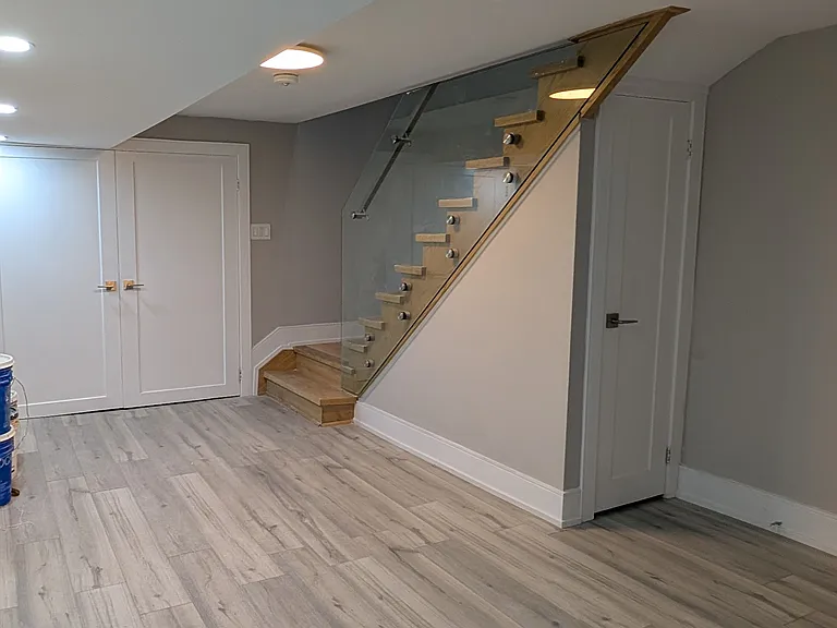 2099 Dufferin St — Photo 21