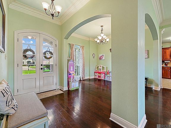 5th image of 927 Fairwinds Ave