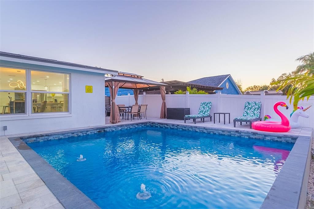 4644 Bay Crest Dr, Tampa, FL 33615 | Zillow