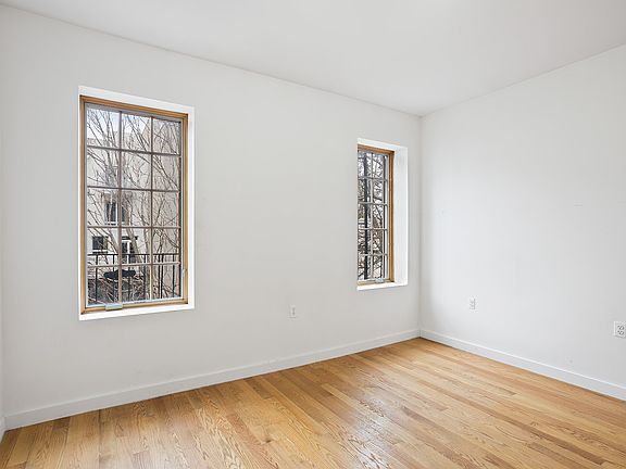 5th image of 348 22nd St APT 2R