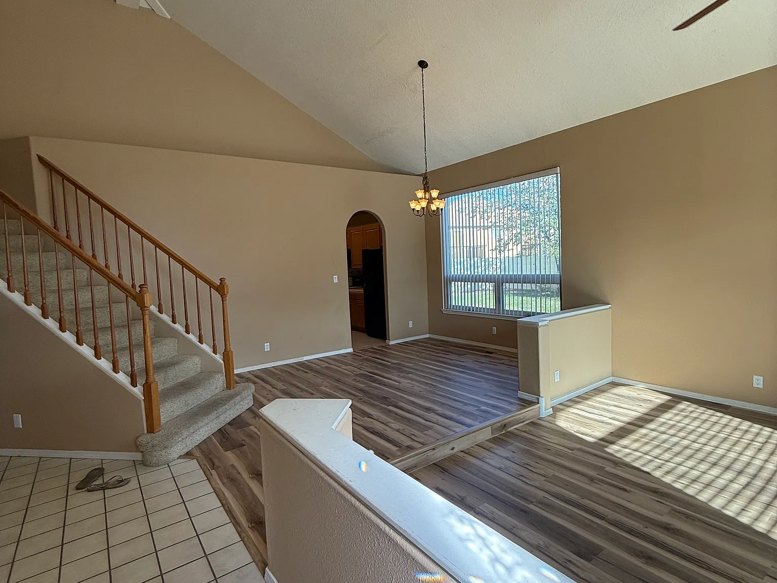4 bed, 2750 sqft, $3,400 — Photo 3
