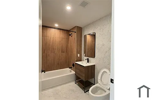 2360 Lorillard Pl #9H Photo 1 2360 Lorillard Pl #9H Photo 1