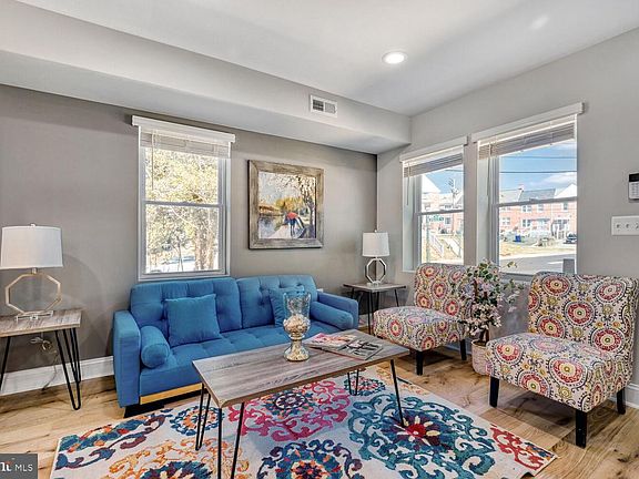 3rd image of 118 Upmanor Rd