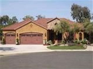 72 Gateway Ave, Clovis, CA 93612