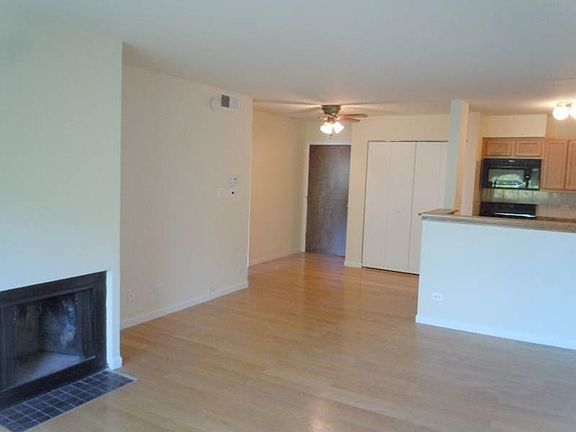 4th image of 4000 Bayside Dr Unit 303