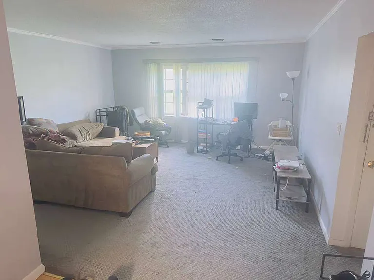 178 Lake Shore Rd — Photo 4