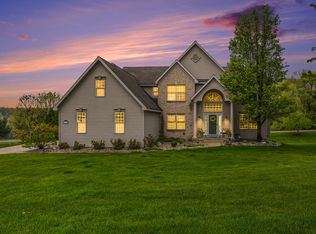 8930 Lady Lauren Dr NE, Rockford, MI 49341