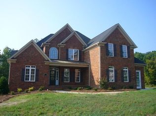 2084 Rossmore Rd, Clemmons, NC 27012