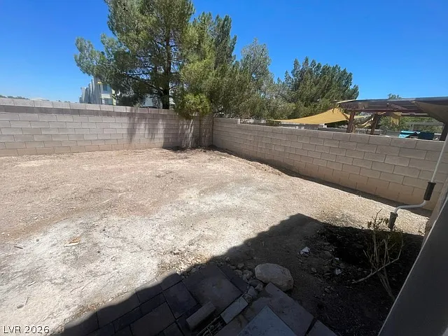 9492 Encanto Cavern Ct — Photo 5
