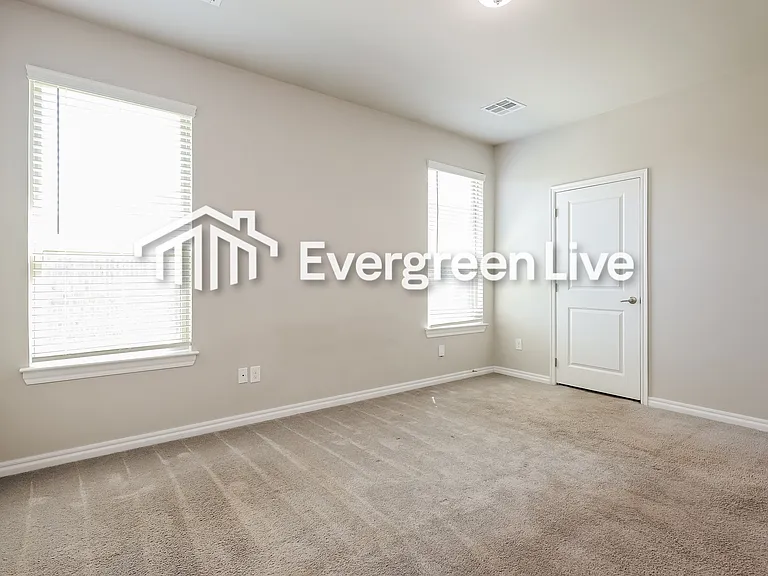 11308 SW 33rd Ter — Photo 9