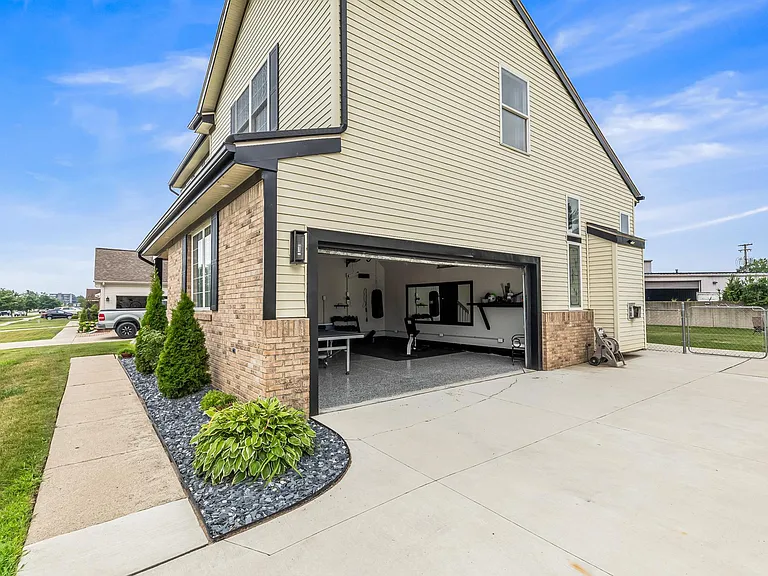 51897 Huntley Ave — Photo 34