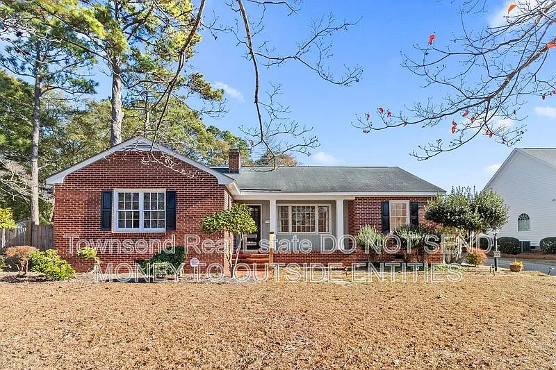 3 bed, 2.0 bath, 1575 sqft, $2,045 — Photo 1