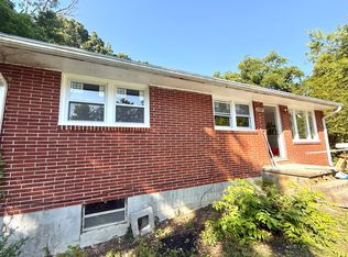 129 Tee St, Blacksburg, VA 24060