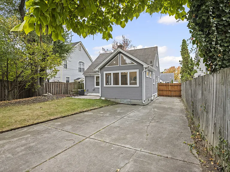 1901 Haynes St — Photo 54