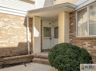 804 Madaline Dr, Avenel, NJ