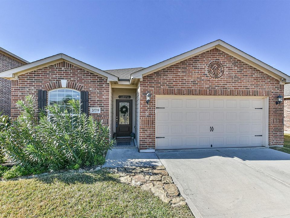 1st image of 20719 Echo Manor Dr