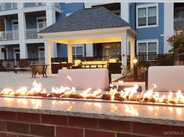 10526 Stony Bluff Dr #104, Ashland, VA 23005