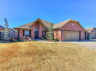 809 Evening Dr, Yukon, OK 73099