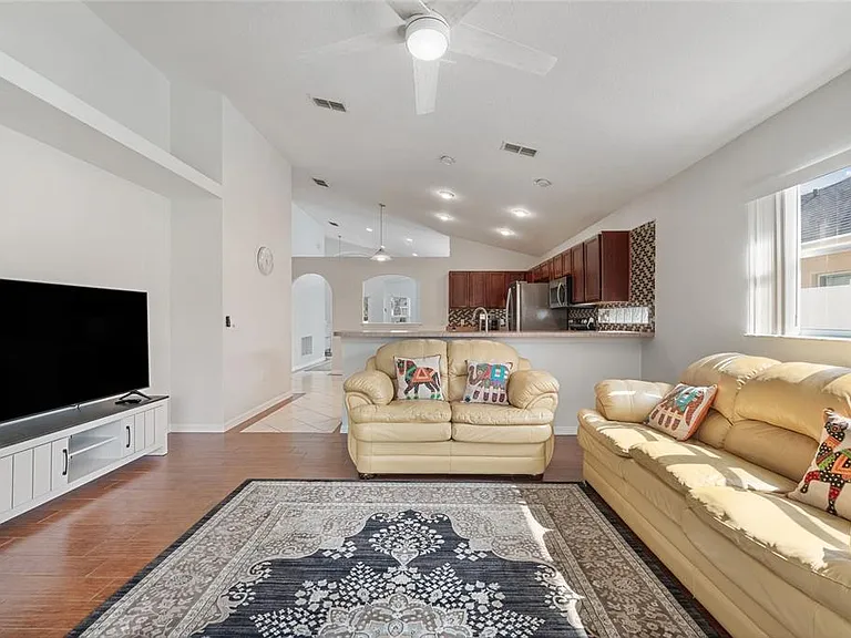 2743 Stanwood Dr — Photo 8