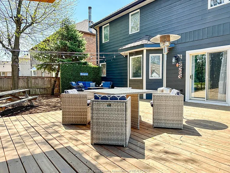106 Marentette Dr — Photo 38