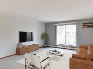 7412 W 22nd St APT 109, Minneapolis, MN 55426