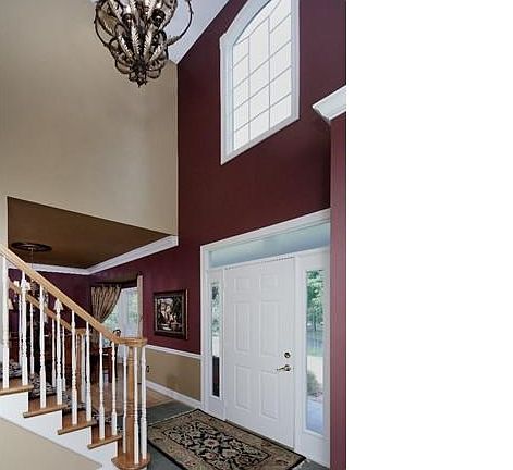 2-story entry foyer