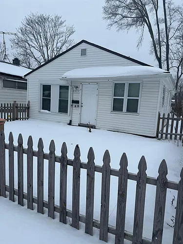 8353 Alpine St Photo 1
