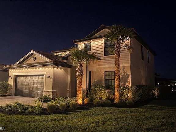 2nd image of 14175 Winding Cedar Way