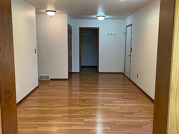 Bonus/Hobby room 19 x 10