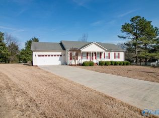 109 Costal Dr, Hazel Green, AL 35750