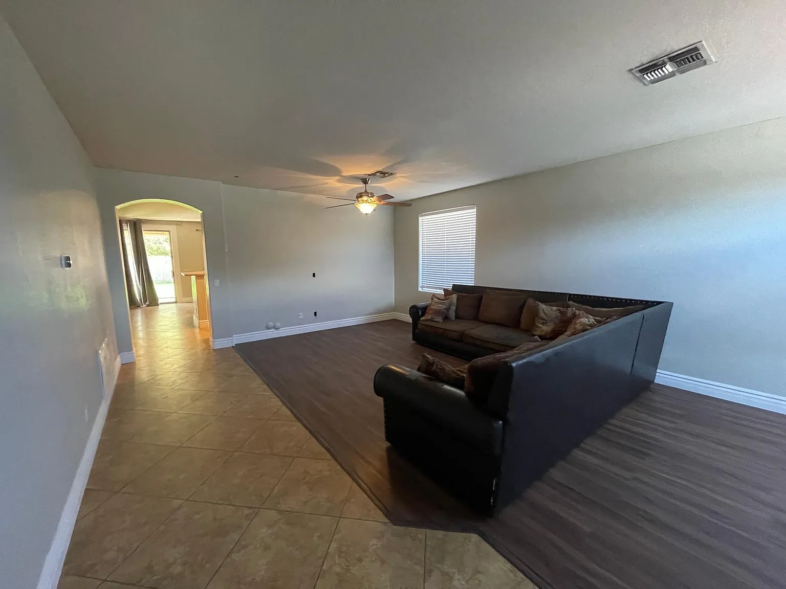 4 bed, 3114 sqft, $3,400 — Photo 2