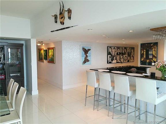 4th image of 1800 N Bayshore Dr APT 801