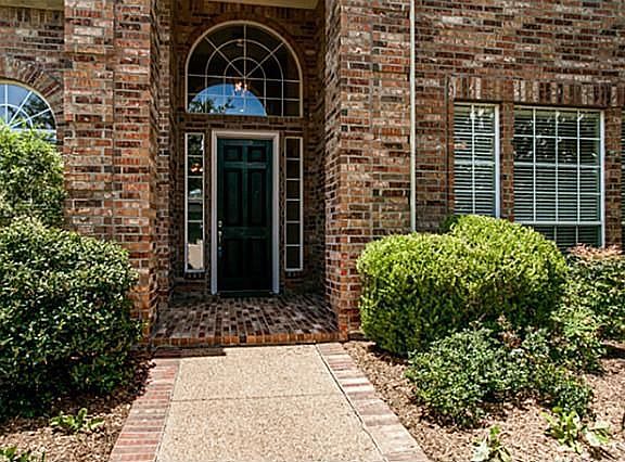 2nd image of 629 Summerfield Dr