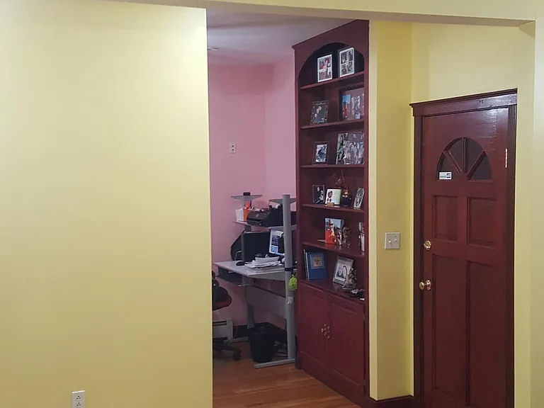 8 Buttonwood St #3 — Photo 8
