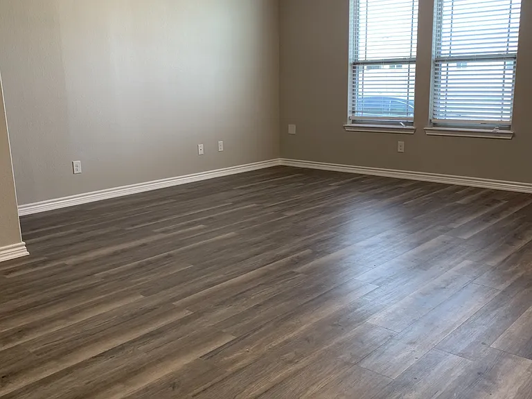 7607 Stonehollow Dr — Photo 8
