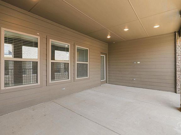 3rd image of 8025 Snowmass Dr